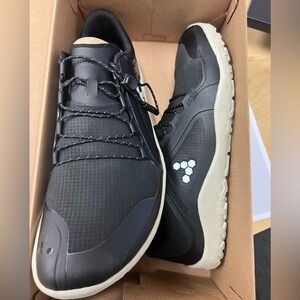 Vivobarefoot trail